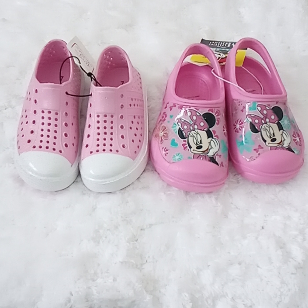 New Girls Lot of 2 Pr Closed Toe Shoes